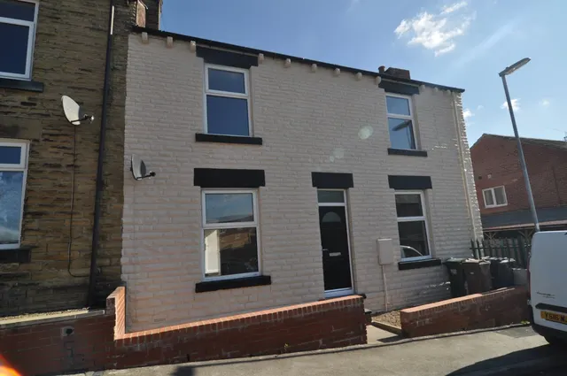 Cherry Tree Street, Elsecar, photo 1