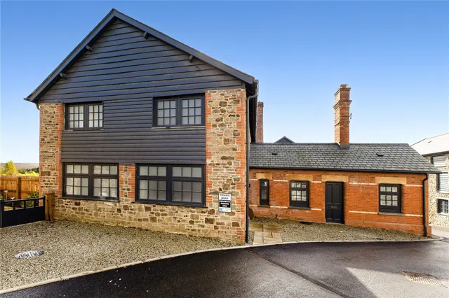 Old Tannery Drive, South Molton, EX36, photo 2