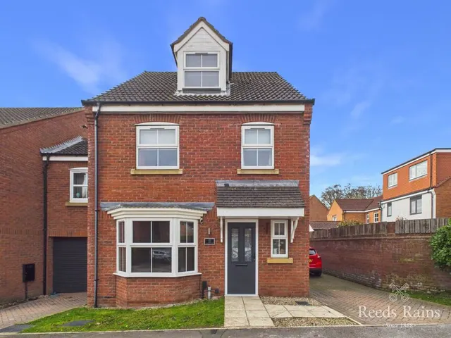 Photo 3 — Waterdale Close, Bridlington, East Riding of Yorkshire, YO16