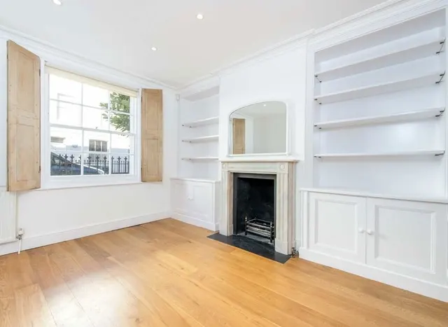 Photo 2 — Farmer Street, Kensington, W8