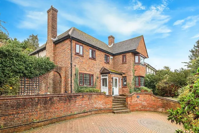 Selsdon Road, South Croydon, photo 1