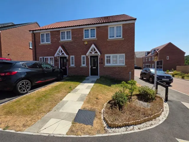 Beckside Way, Scarborough YO13 0FG, photo 1