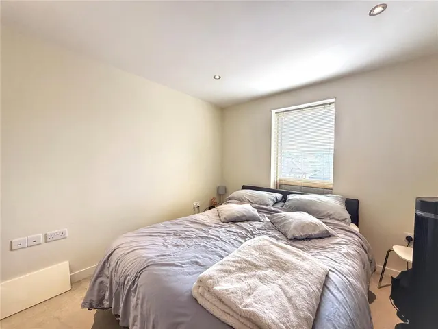 Durnsford Road, Wimbledon Park, photo 2