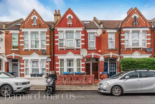 Tynemouth Road, Mitcham, photo 1
