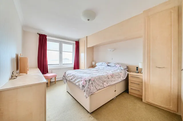 West Parade, Worthing, BN11, photo 3