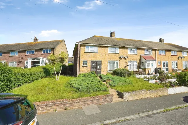 Old Folkestone Road, Dover, Kent, CT17, photo 1