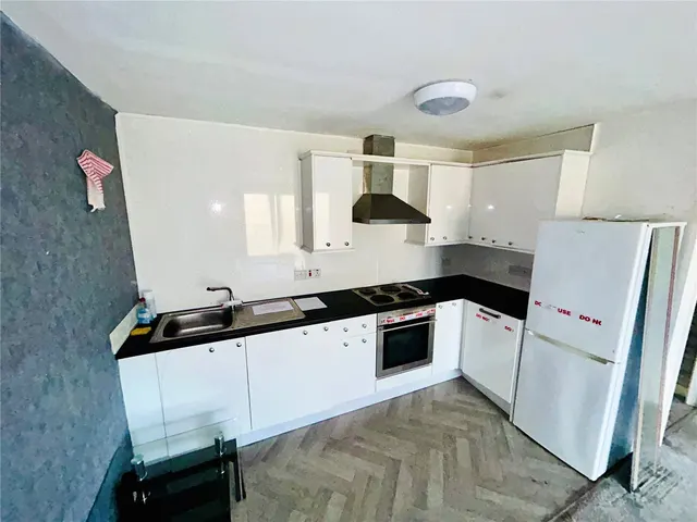 Photo 3 — Mount Terrace, Halifax, West Yorkshire, HX2