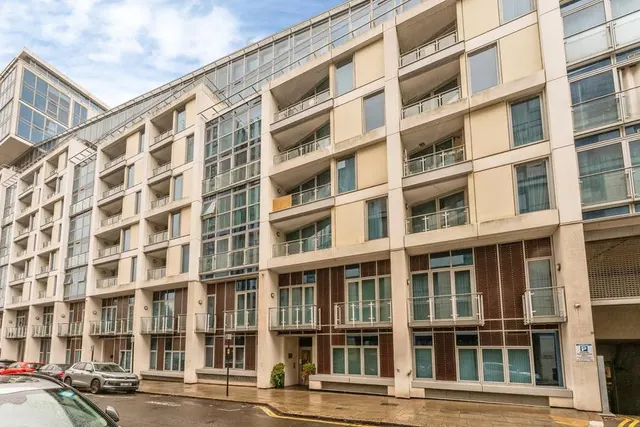 Winchester Road, London, NW3, photo 1