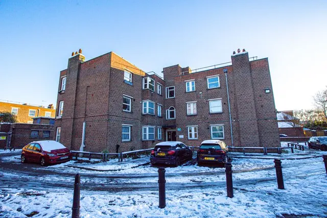 Photo 3 — Mapledene Road, London E8 3LN
