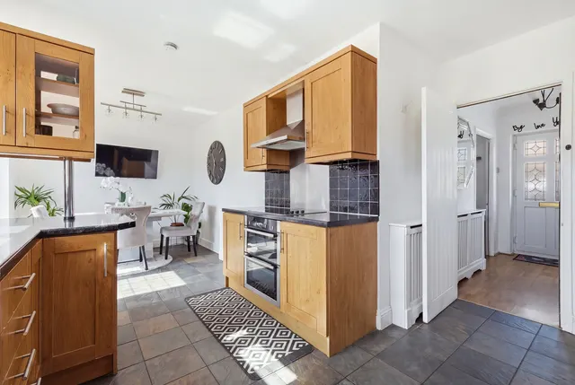 Valley Hill, Loughton, IG10, photo 2