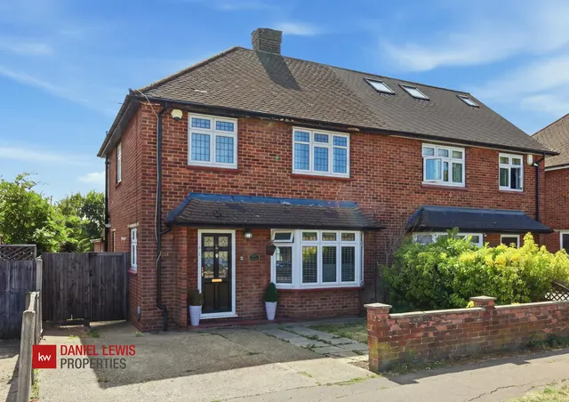 Valley Hill, Loughton, IG10, photo 1