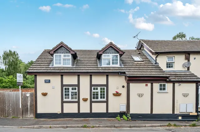Old Cove Road, Fleet, GU51, photo 1