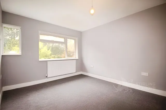 Applegarth Avenue, Guildford, GU2, photo 3