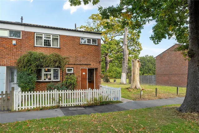 Overstand Close, Beckenham, BR3, photo 2