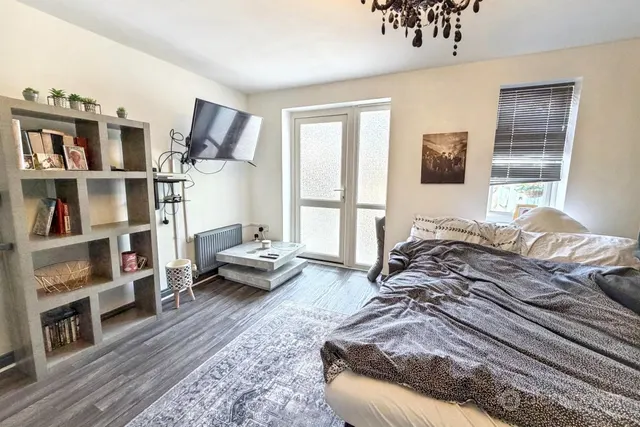 Cypress Way, Nuneaton, CV10, photo 2