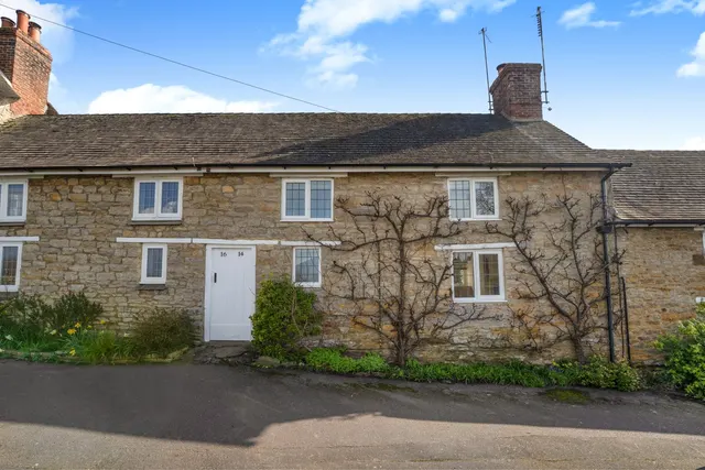 Charlton Road, Aynho, OX17, photo 2