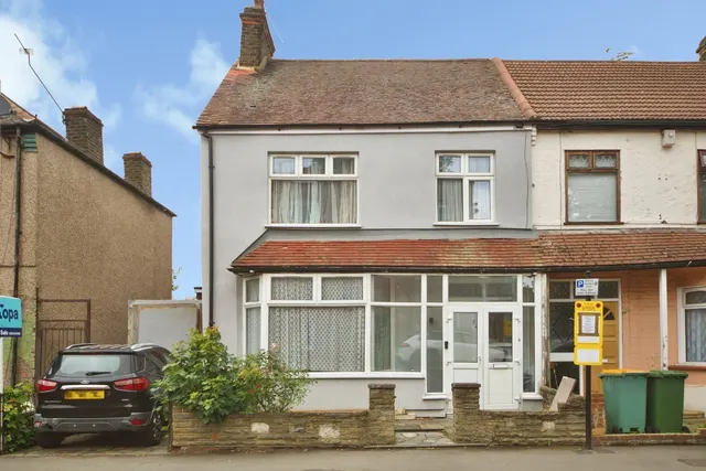 Burges Road, East Ham, London, E6, photo 1