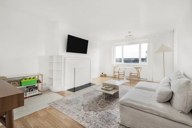 Chester Place, Green Lane, Northwood, Greater London, photo 1