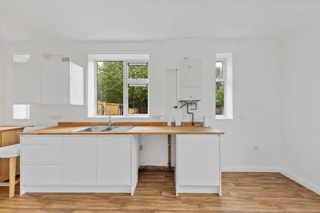 Photo 3 — Chantler Avenue, Warrington, Warrington, WA4 1QP