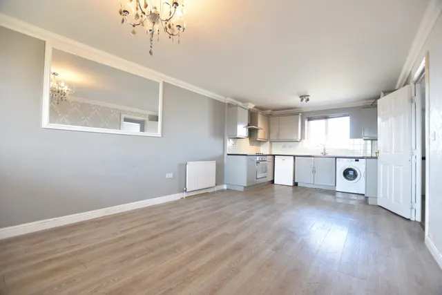 Pier Road, Erith, DA8 1TB, photo 1