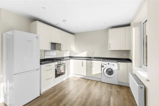 Gilletts Lane, High Wycombe, HP12, photo 3