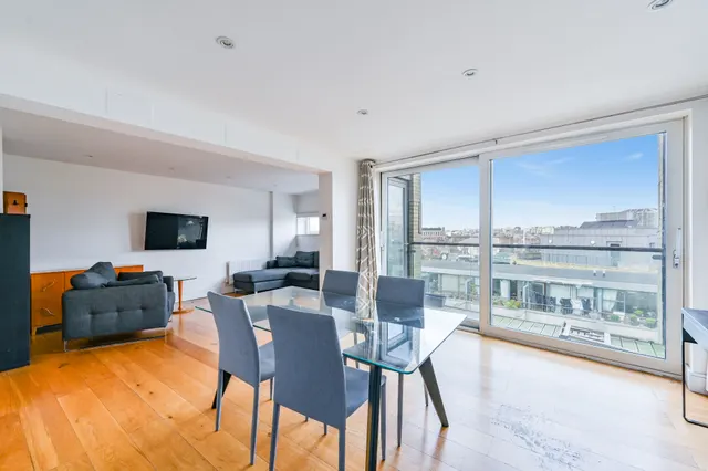 Photo 2 — Flat 47, 48 Wells Street, London