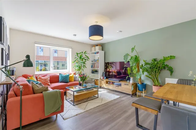 Springfield Drive, London, SW17, photo 1