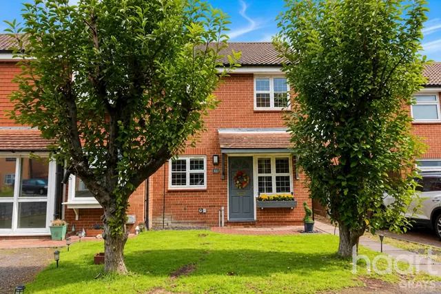 Kiln Way, Grays, RM17, photo 1