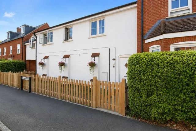 Valerian Way, Stotfold, SG5, photo 1
