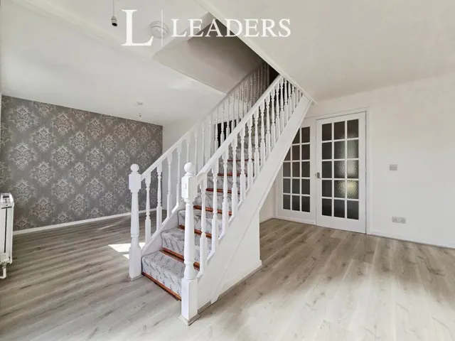 Merganser Close, Gosport, PO12, photo 3