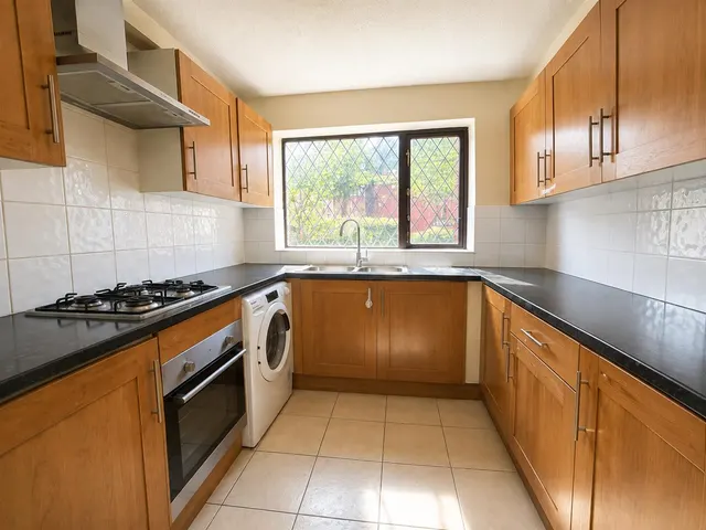 Hawkins Close, Harrow, photo 1
