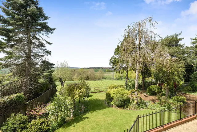 Pinetum Close, Devizes, SN10, photo 2