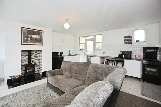 Edmund Road, Chepstow, NP16, photo 2