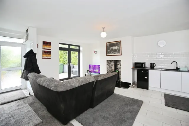 Edmund Road, Chepstow, NP16, photo 3