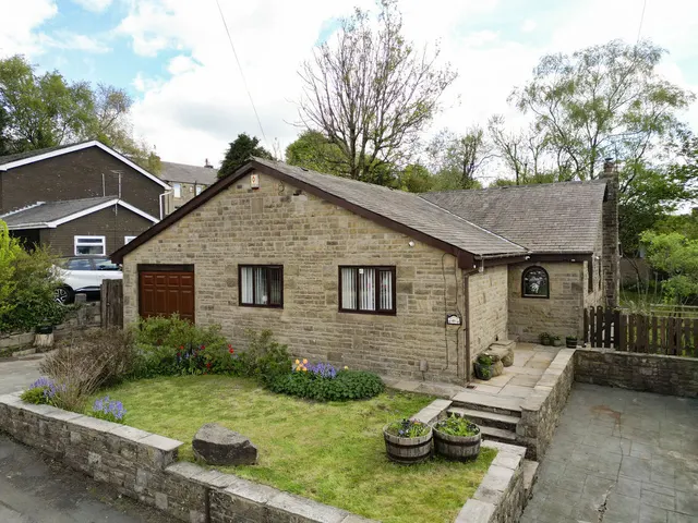 Edge Lane Britannia, Bacup OL13 9SS, photo 1