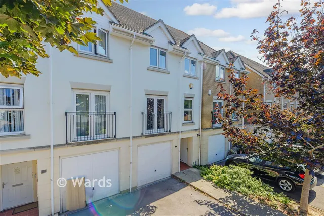 Cochrane Drive, Dartford, DA1, photo 1