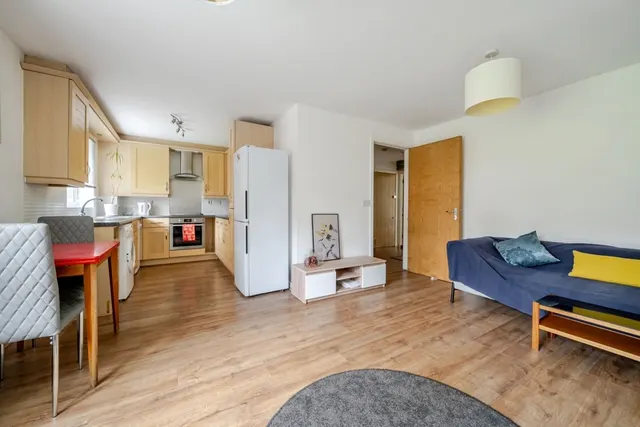 Photo 2 — Lancaster Road Barnet EN4