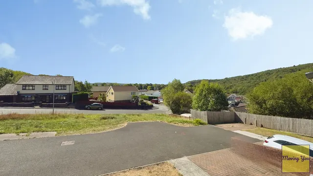 Photo 2 — Tal Y Fro, Rhydfro, Pontardawe, SA8 4NZ