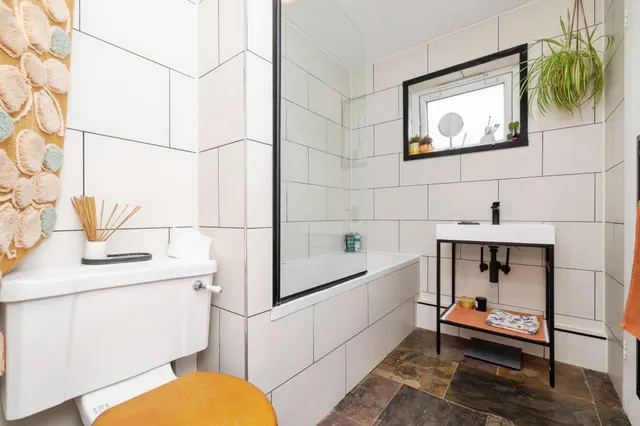 Cossall Walk, London, SE15, photo 2