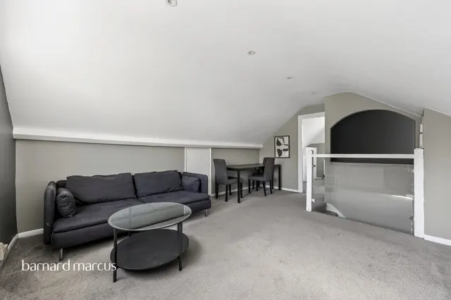 Dornton Road, South Croydon, CR2, photo 3