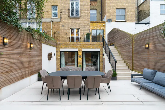 Photo 3 — Elm Park Road, Chelsea, London