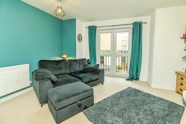 Photo 3 — Cormorant Way, Leighton Buzzard, Bedfordshire, LU7