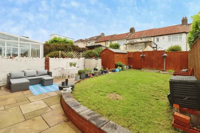 Photo 3 — Boston Road, Horfield, Bristol, BS7