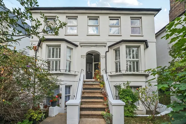 Elmers End Road, SE20, photo 1