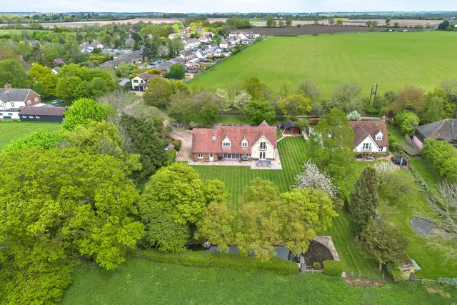 Toppesfield, Brook End, SG9, photo 1