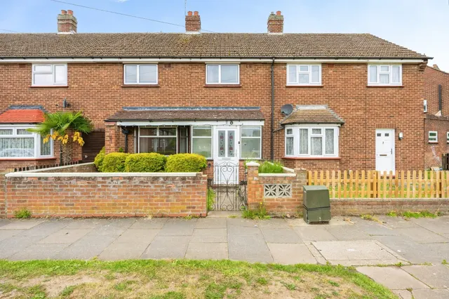 Mowbray Road, Bedford, photo 1