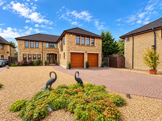 Ravenshall, Cleland, ML1, photo 1