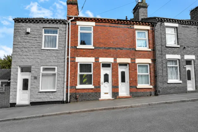Jervison Street, Stoke-on-trent, photo 1