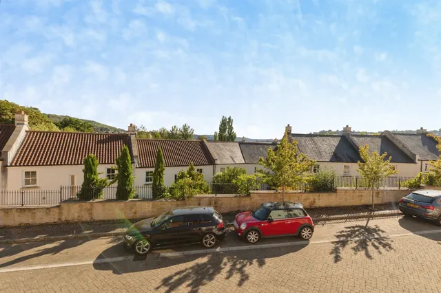Eveleigh Avenue, Bath, BA1, photo 2