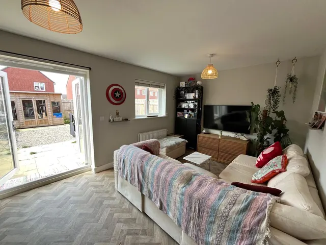 Photo 2 — Violet Close, Sowerby, North Yorkshire, England, YO7 3FW